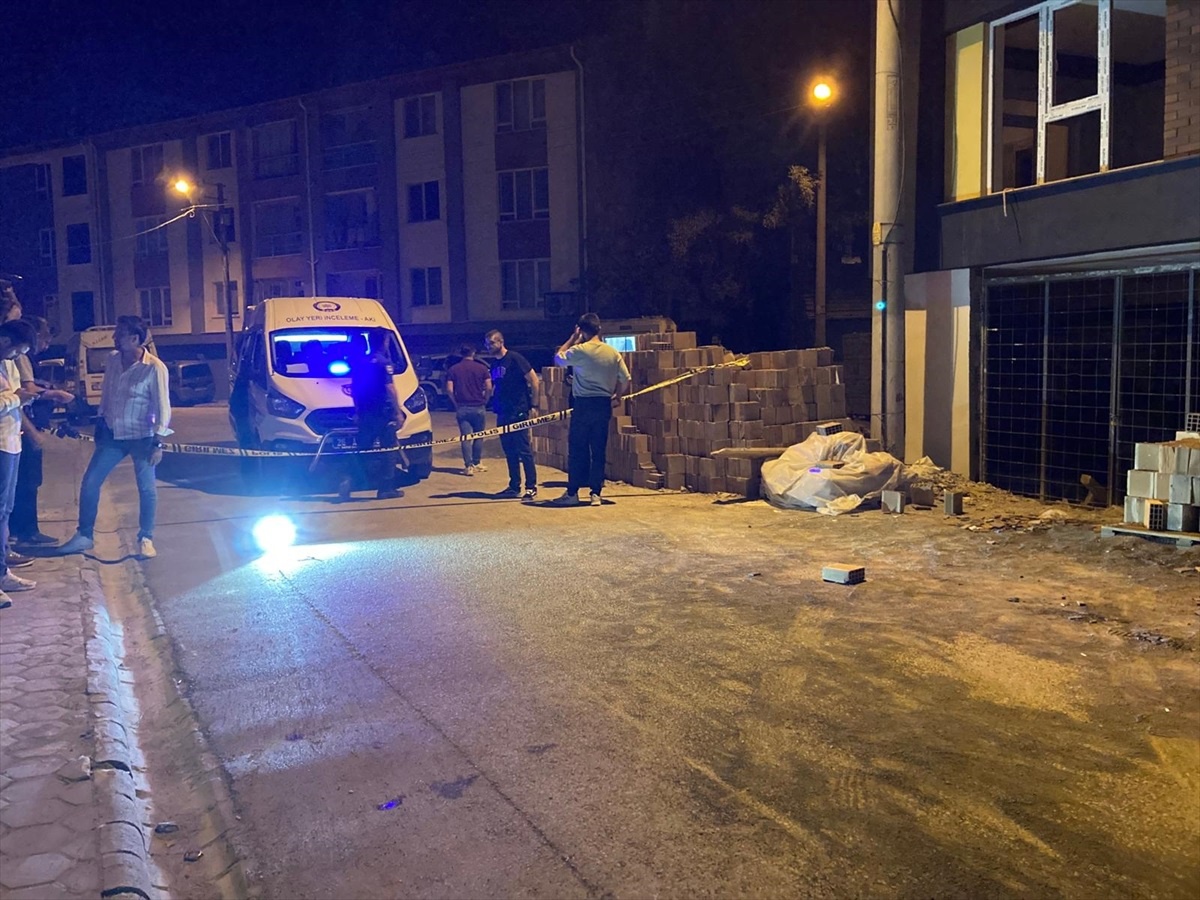 Eskişehir\'de inşaatta bekçiyi yaralayan şüpheli tutuklandı
