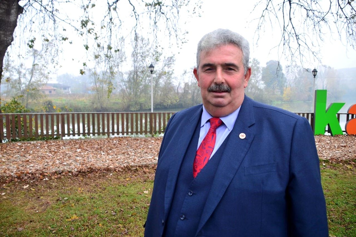 Sakarya\'da husumet kavgası: Muhtar bıçaklandı