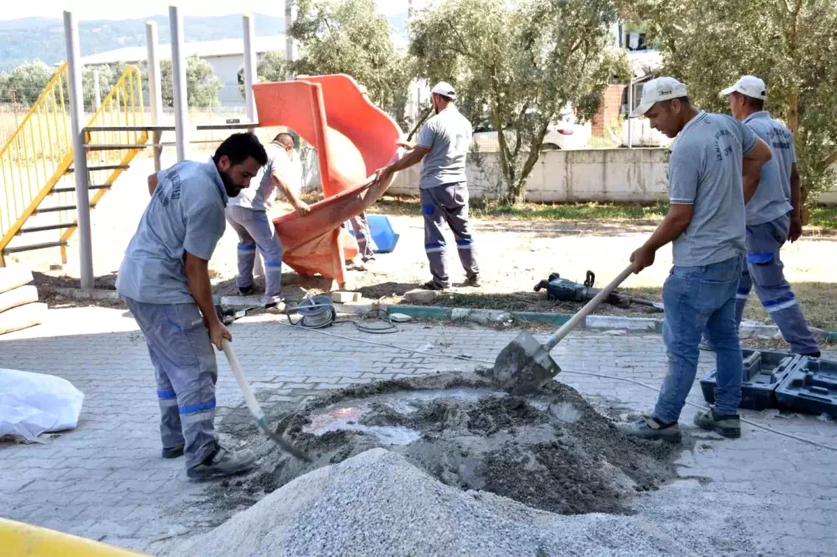 İznik Belediyesi Merkezden Uzak Mahallelere Hizmet Vermeye Devam Ediyor