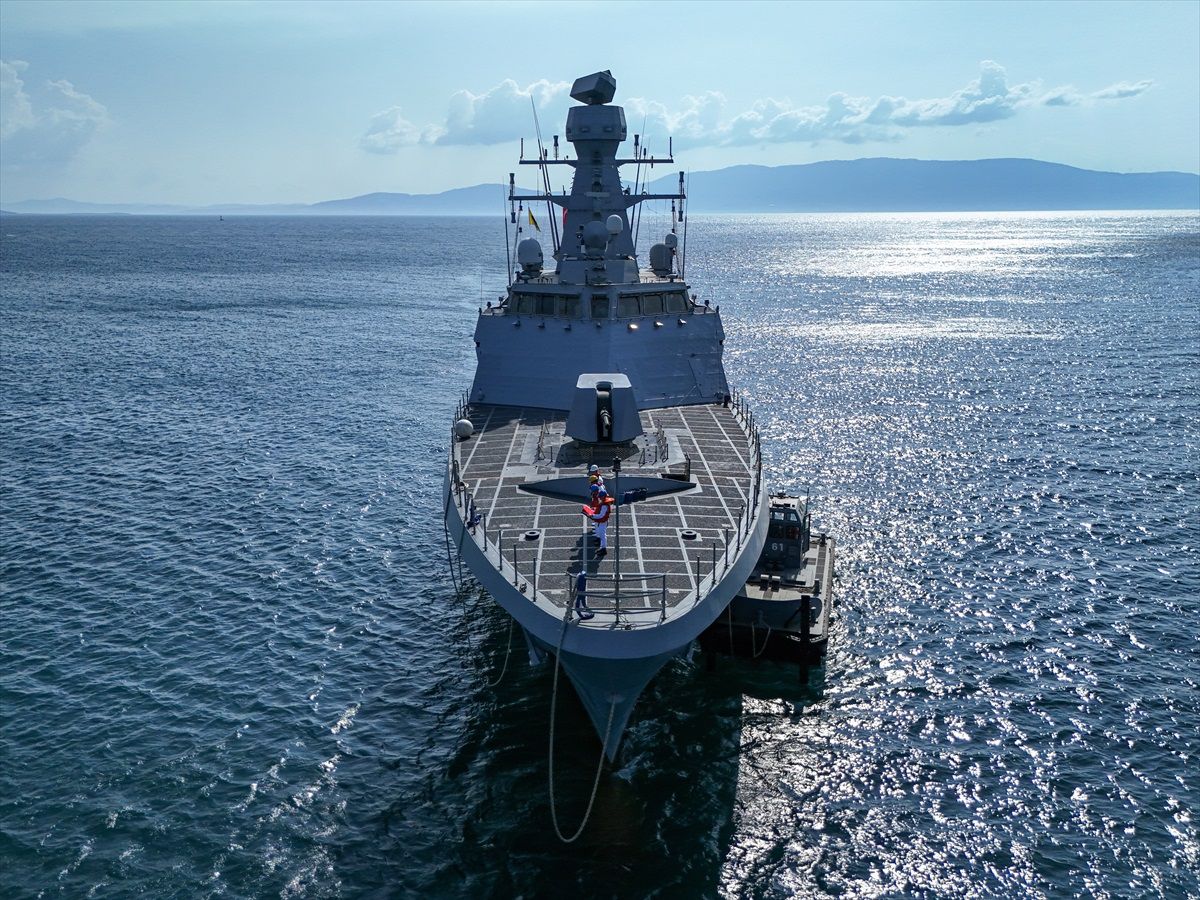 TCG Kınalıada Korveti Japonya seyrini tamamlayarak İzmir\'e döndü