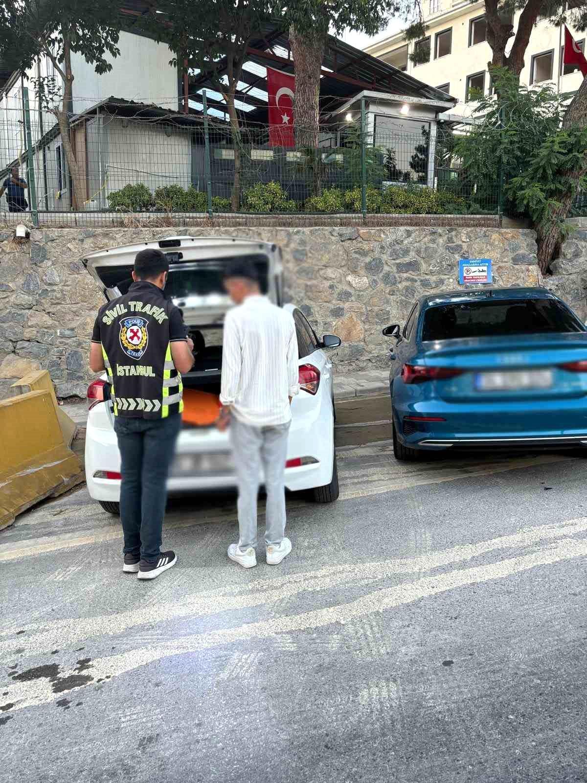 Kartal\'da drift atan sürücüye yüksek para cezası
