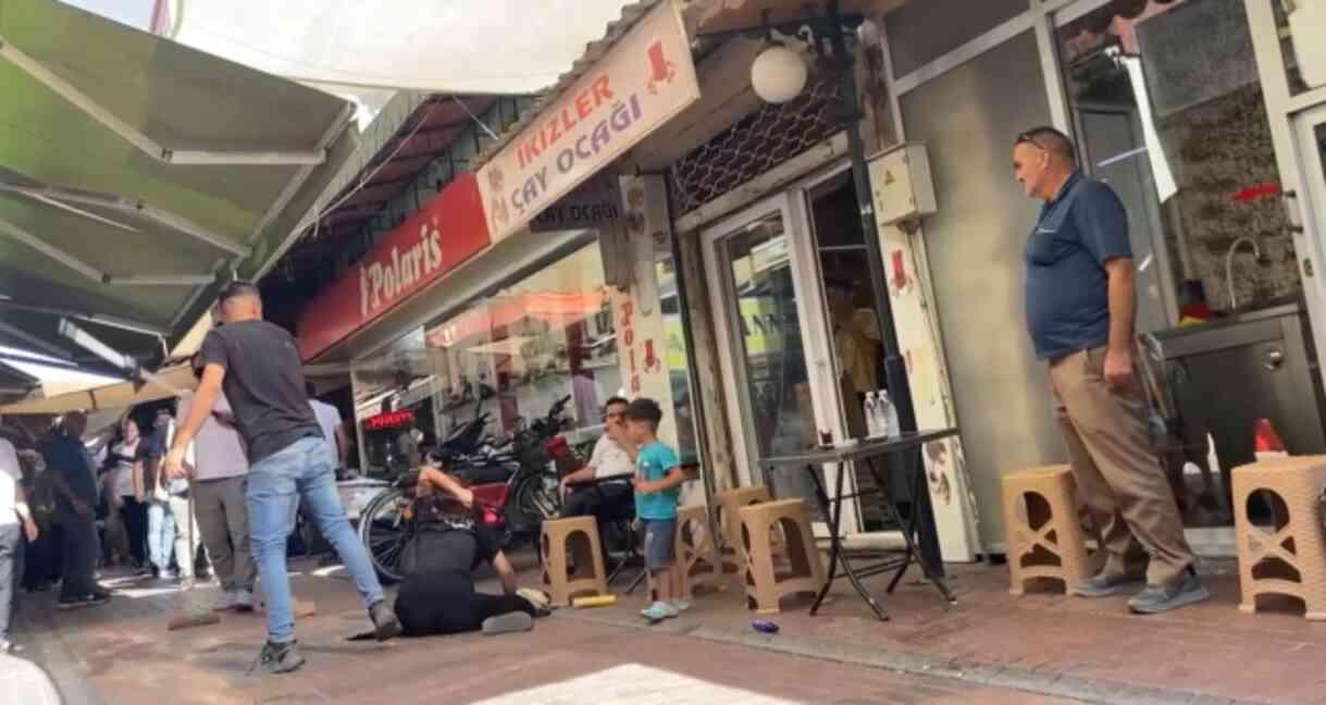 Manisa'da eşini sokakta darbeden kişi tutuklandı