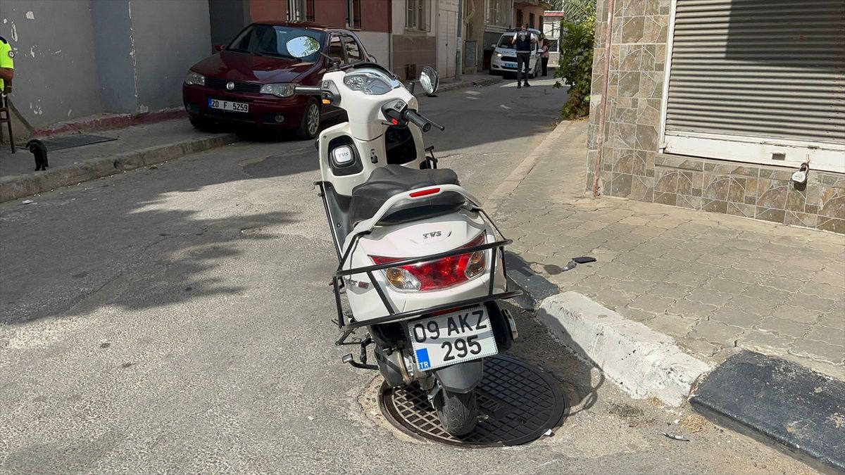 Aydın\'da polis uygulama noktasında kaçan motosiklet otomobile çarptı