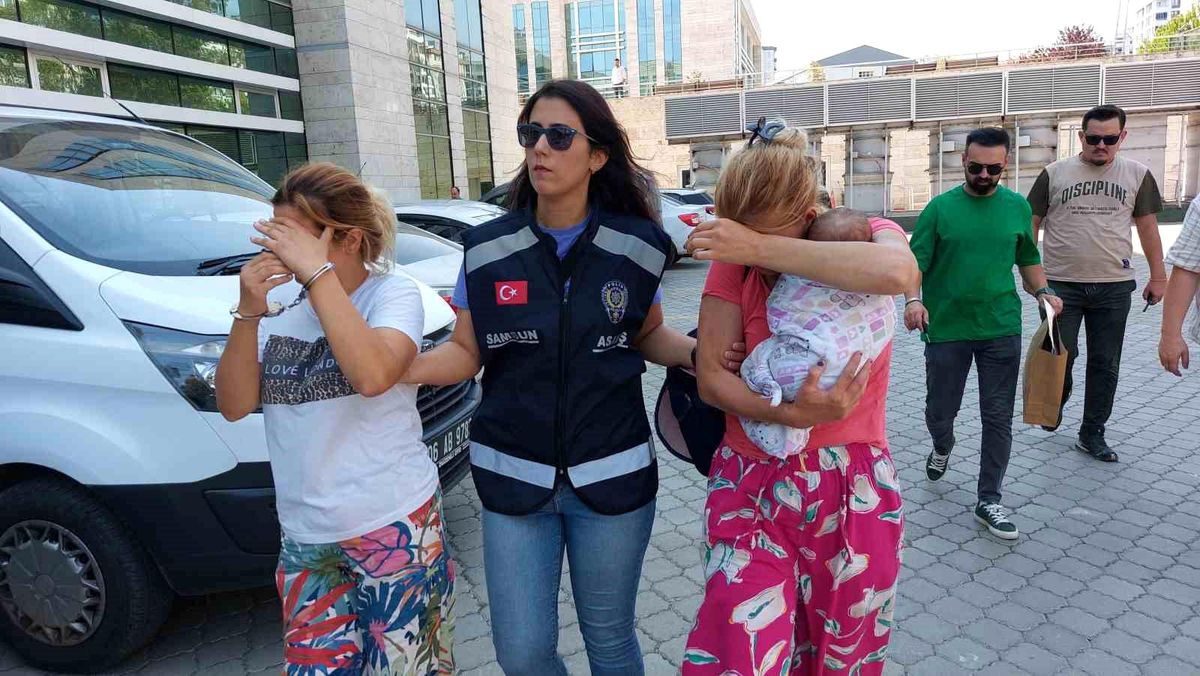Samsun\'da Evden Ziynet Eşyası ve Para Çalan 2 Kadın Gözaltına Alındı