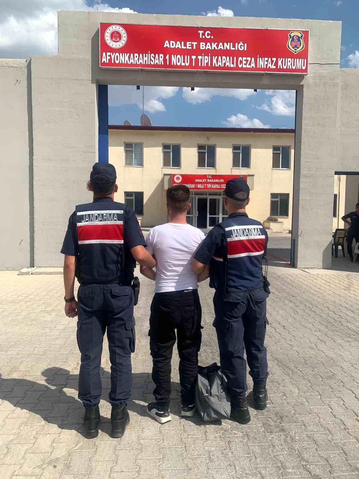 Afyonkarahisar\'da kasten yaralama suçundan hükümlü şahıs yakalandı