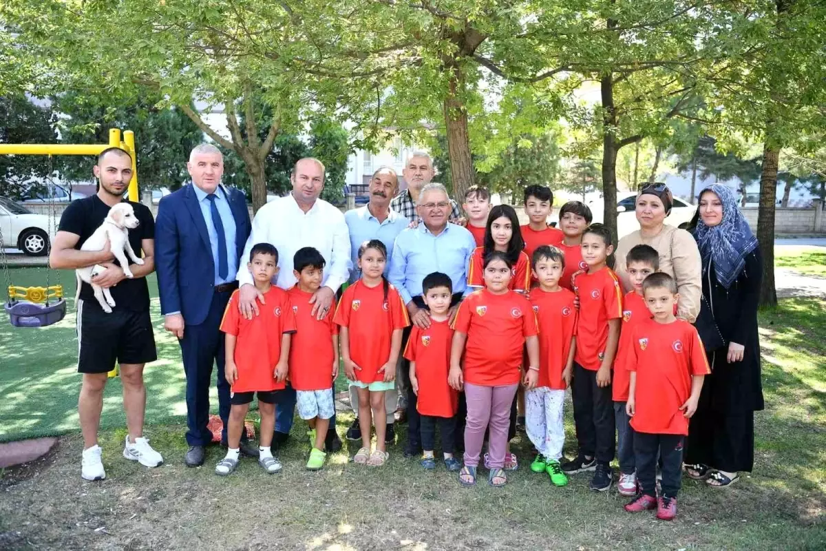 Kayseri Büyükşehir Belediye Başkanı Vatandaşlarla Buluştu