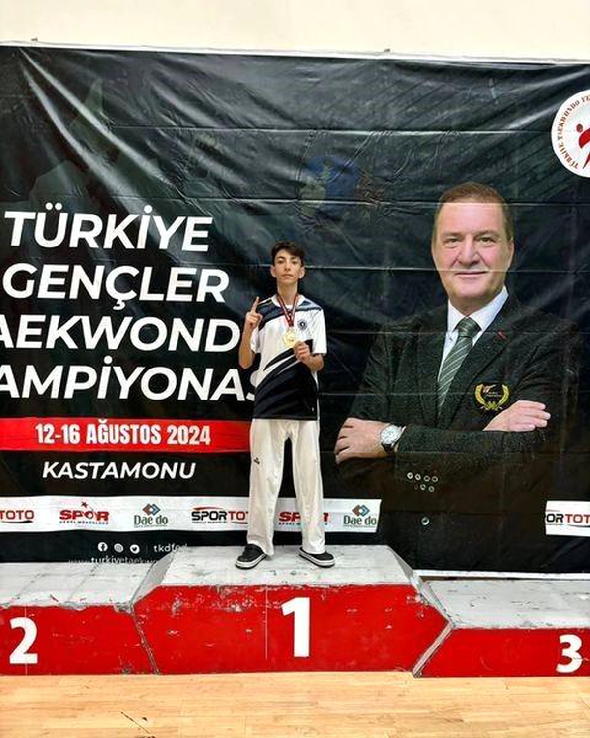 Bilecikli Taekwondo Sporcusu Altuğ Gesge, Türkiye\'yi Güney Kore\'de Temsil Edecek