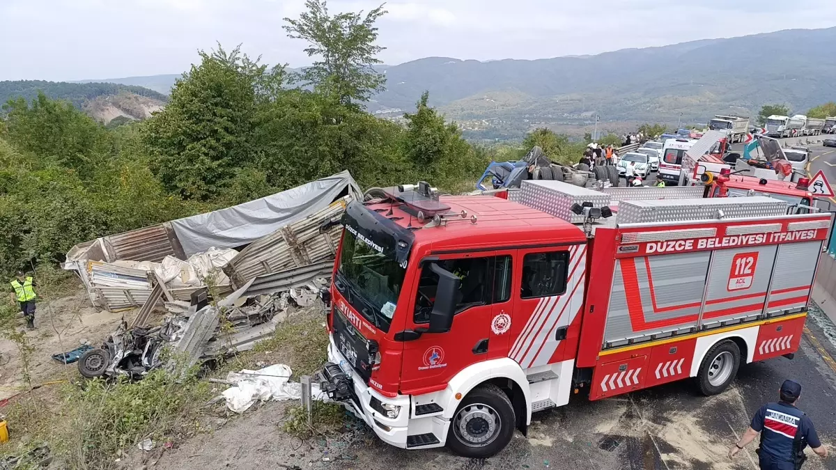 Bolu Dağı geçişindeki kazada ölü sayısı 3\'e çıktı