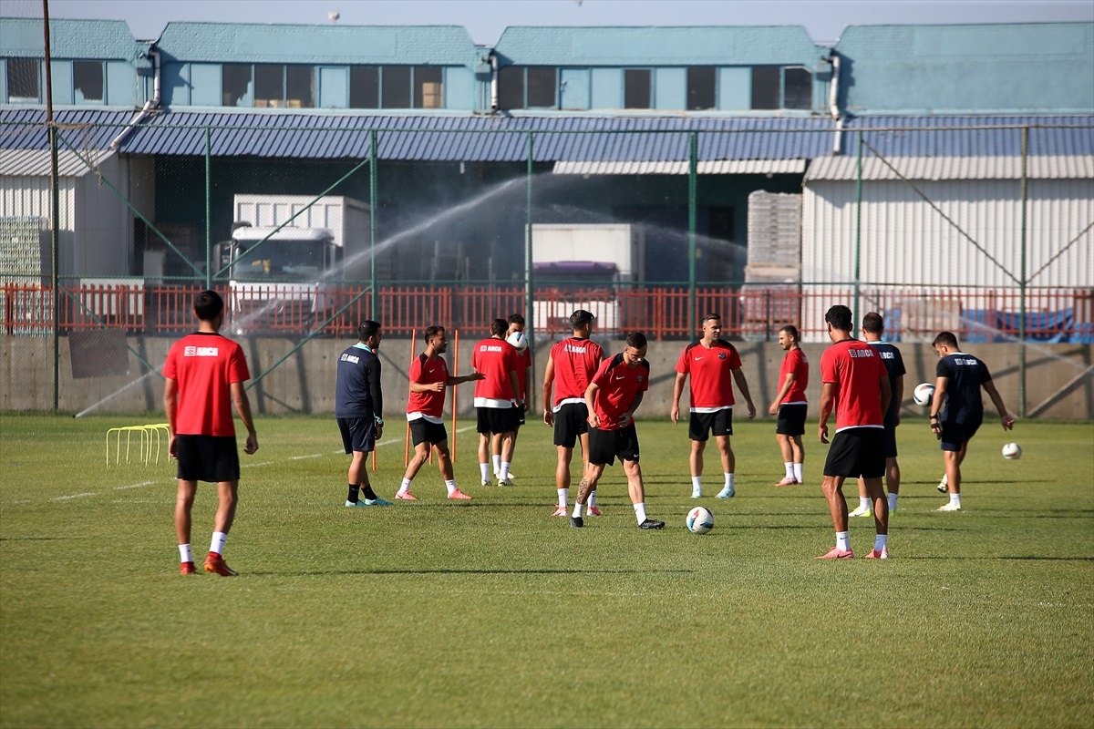 Ahlatcı Çorum FK, Teksüt Bandırmaspor maçı hazırlıklarını sürdürdü