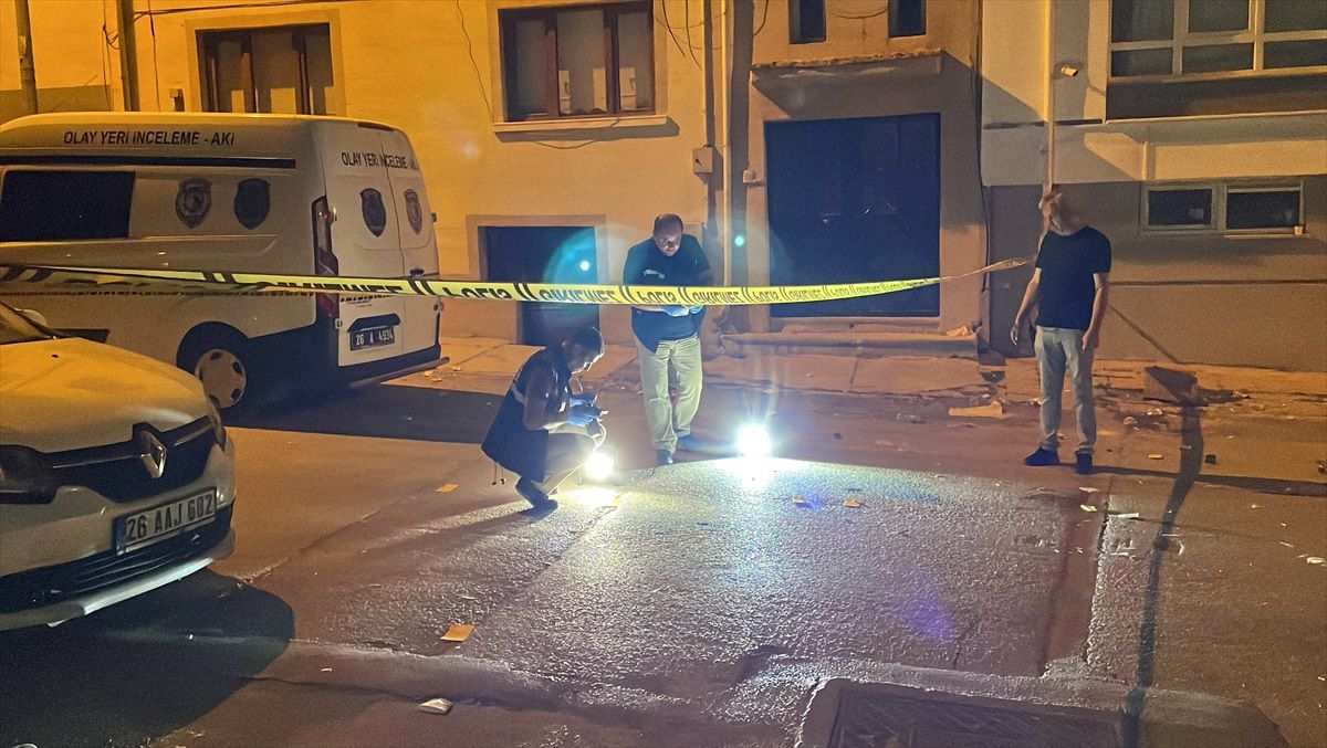 Eskişehir\'de asker eğlencesinde silaha el koyma girişimine direnen şüpheliler gözaltına alındı