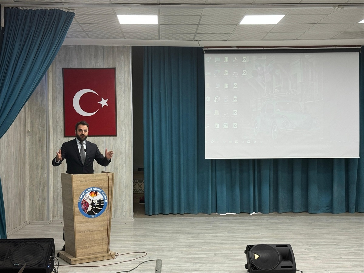 Hakkari\'de TÜGVA Yaz Okulu Programı Düzenlendi