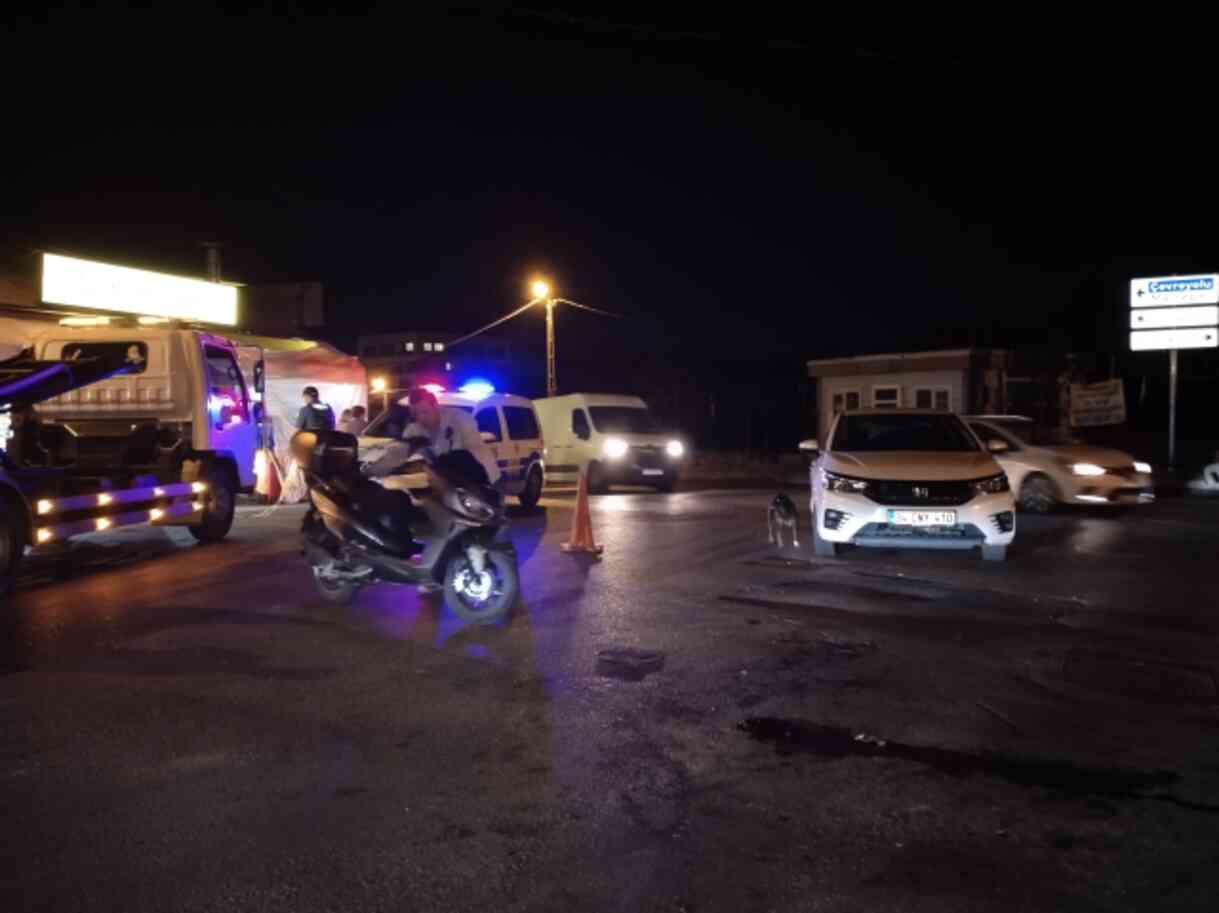 Maltepe'de silahlı saldırı: 1 kişi ölü, 5 yaşındaki çocuk yaralandı Maltepe'de silahlı saldırı: 1 kişi ölü, 5 yaşındaki çocuk yaralandı