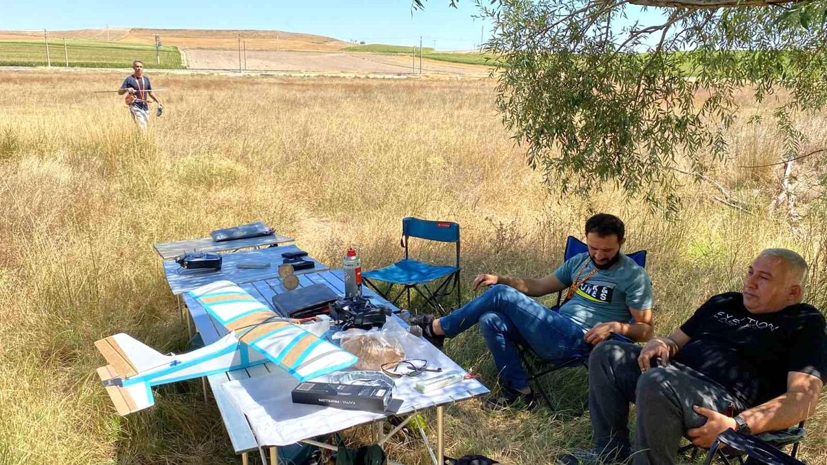 Eskişehir\'de Model Uçak Hobisi İçin Pist Talebi