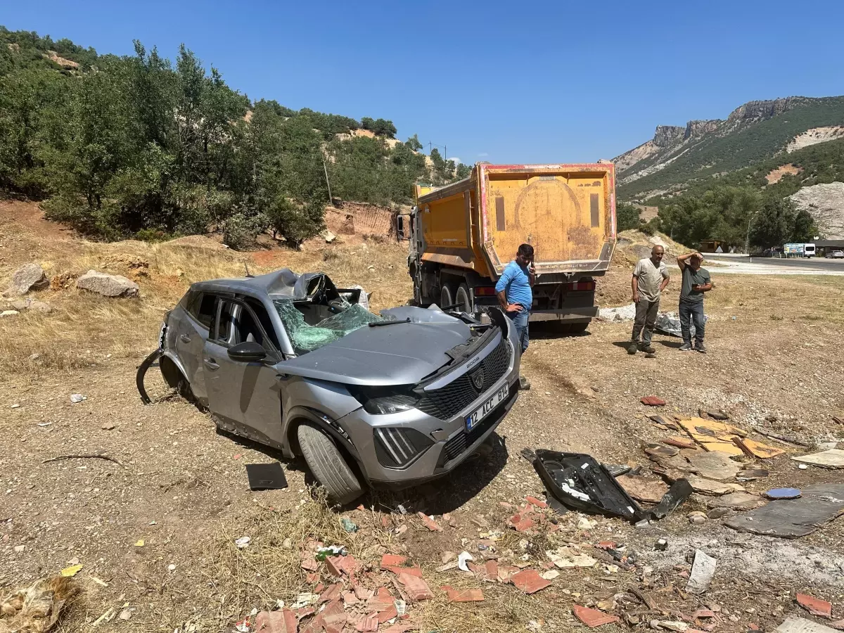 Tunceli\'de kaza: 2 ölü, 6 yaralı