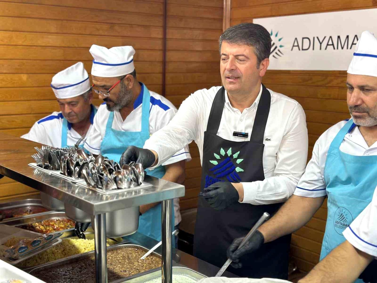 Adıyaman Belediyesi Emekli Çay Evi, Emekli Lokantası ve Kadın Dinlenme Evi\'ni açtı