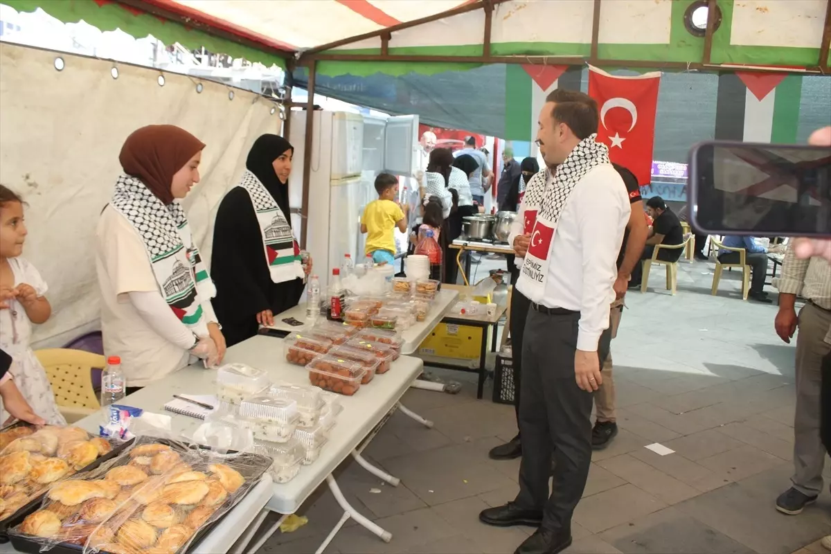 Malazgirt\'te Gazze için kermes düzenlendi