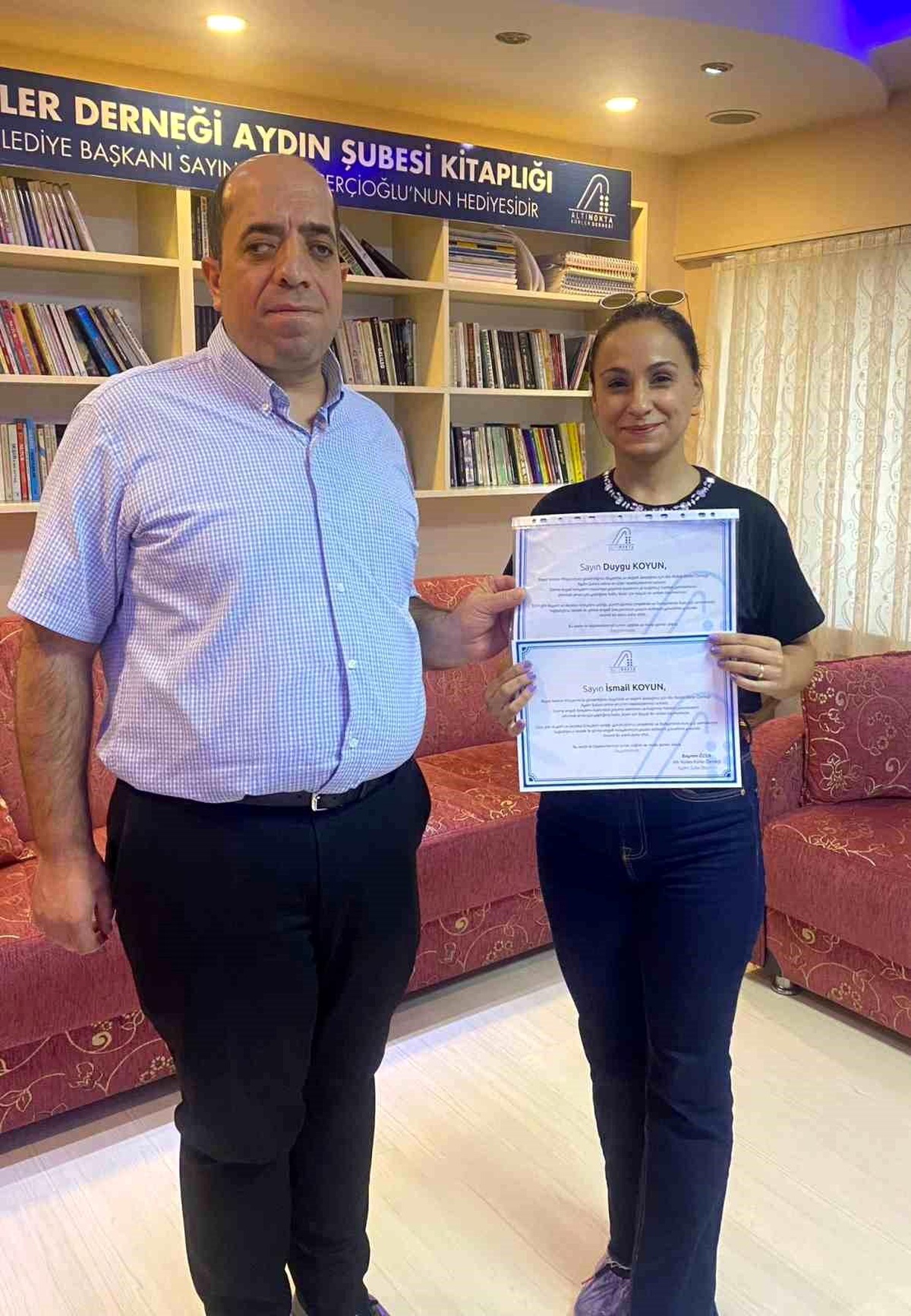 Altı Nokta Körler Derneği\'nden Duygu Koyun\'a Teşekkür Belgesi