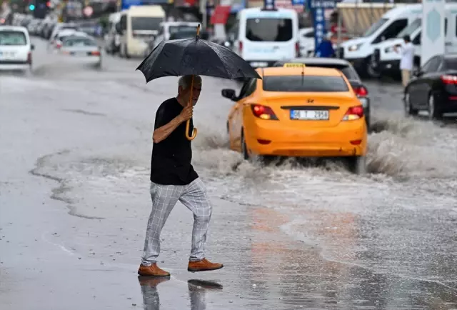 Başkentte Öğleden Sonra Kısa Süreli Sağanak Yaşandı