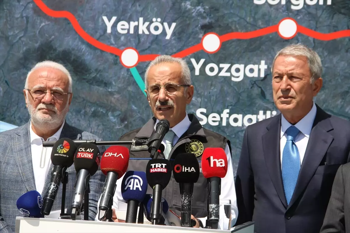 Ankara-Yerköy-Kayseri Hızlı Tren Hattı 2028\'de Tamamlanacak