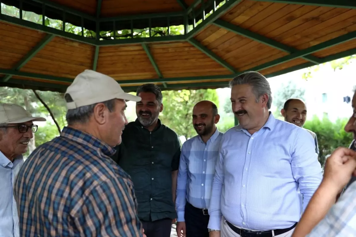 Melikgazi Belediye Başkanı Pazar Esnafıyla Buluştu