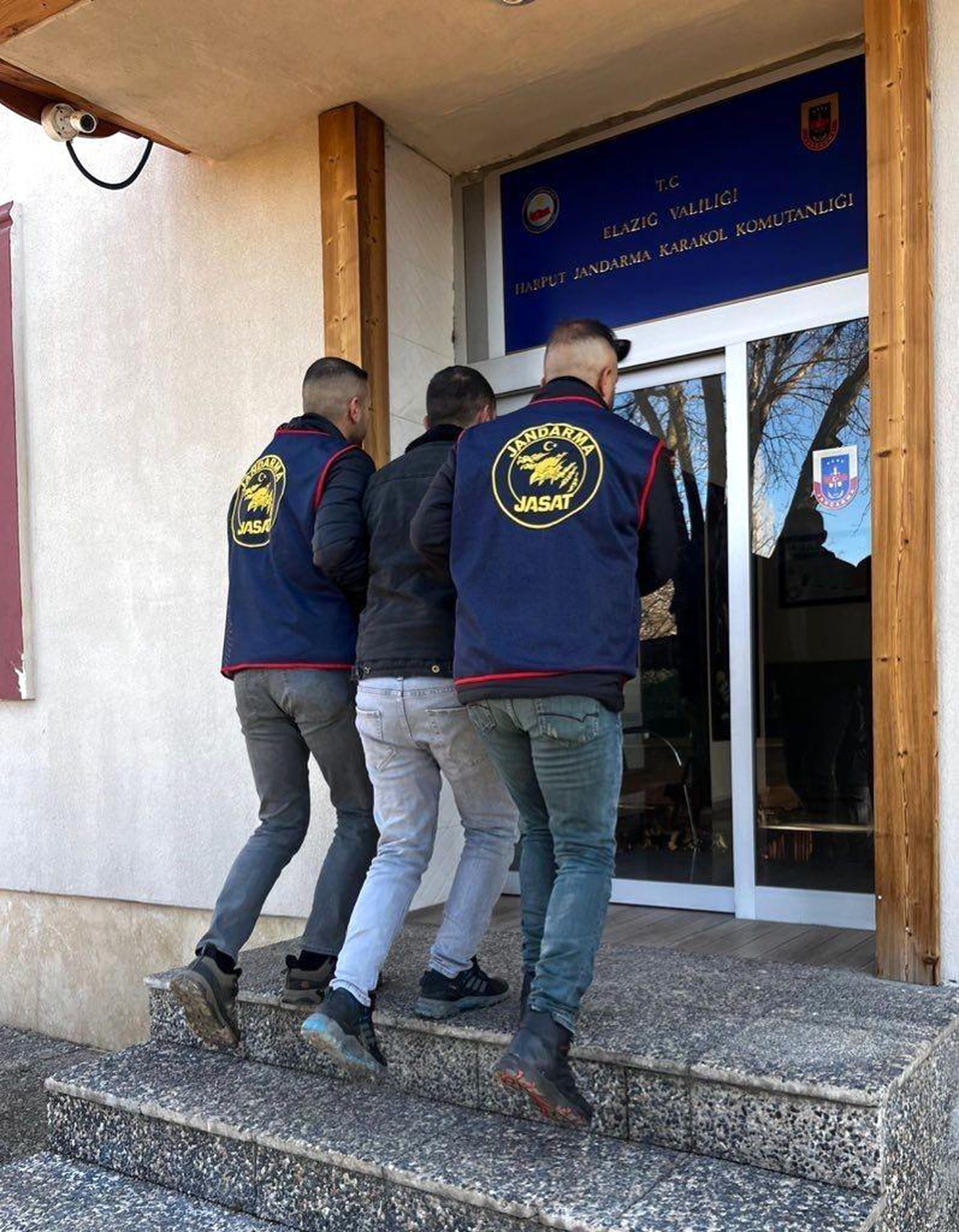 Elazığ\'da 33 Yıl Hapis Cezası Bulunan Şahıs Yakalandı
