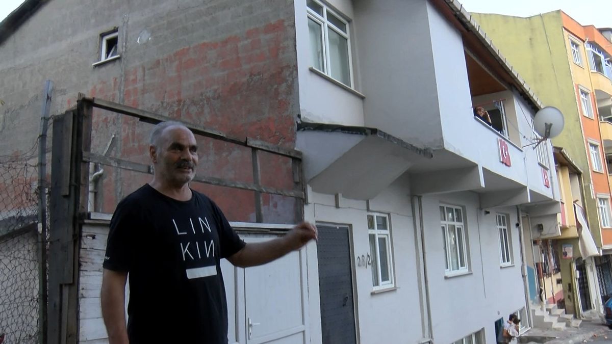 Esenler\'de yaşlı adam evine saldıran gençlere ateş açtı