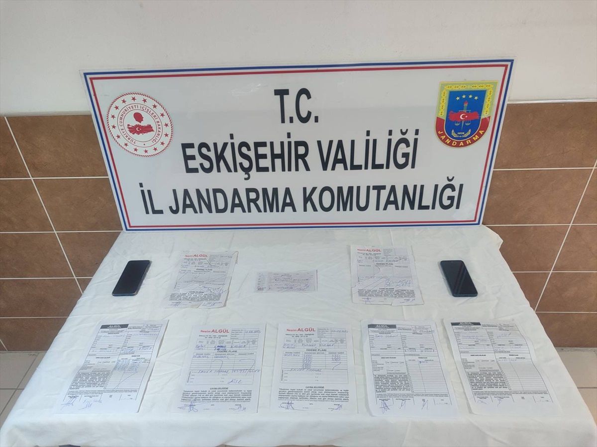 Eskişehir\'de Tefecilik Operasyonu: 2 Zanlı Gözaltına Alındı