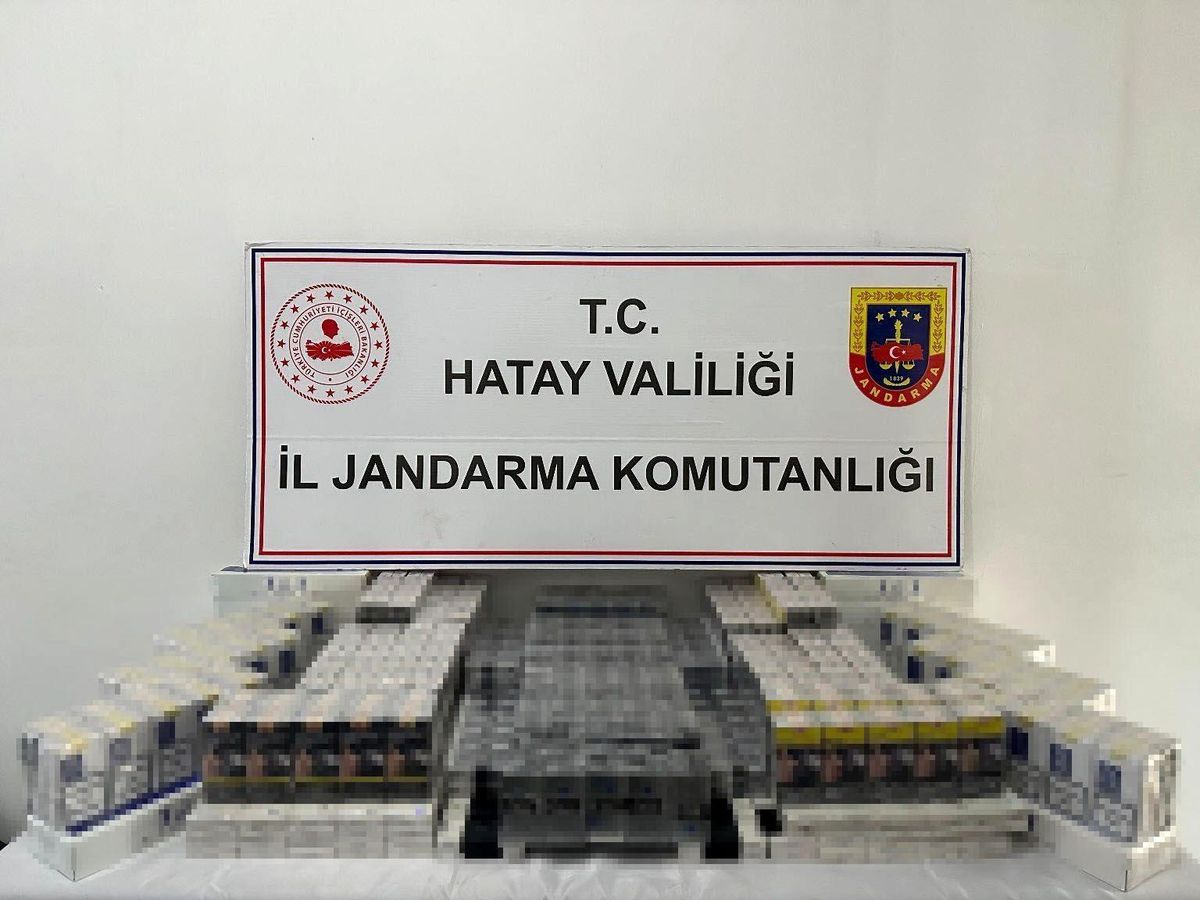Hatay\'da 4 kilo esrar ve 5 ruhsatsız tabanca ele geçirildi