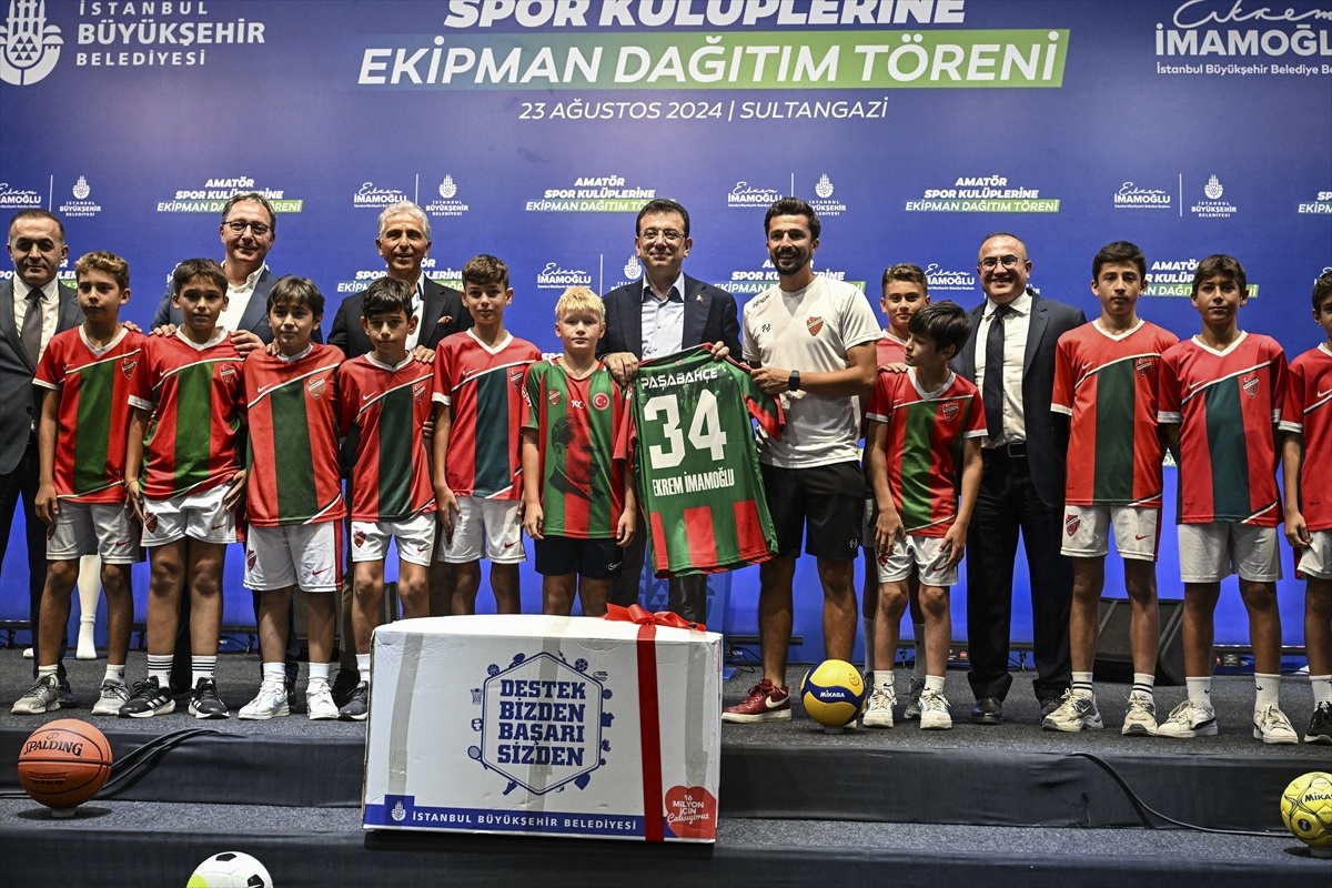 İBB, Amatör Spor Kulüplerine Ekipman Desteği Sağladı