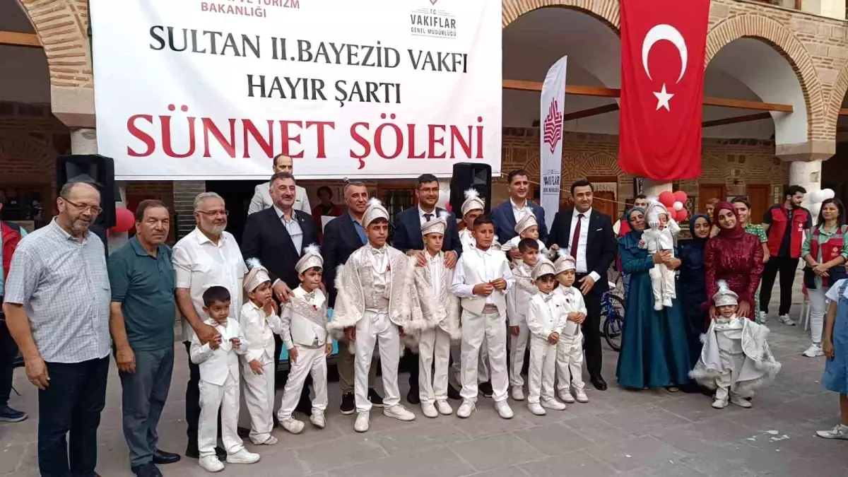 İzmir Vakıflar Bölge Müdürlüğü 528 Yıllık Vakfın Hayır Şartını Manisa\'da Gerçekleştirdi