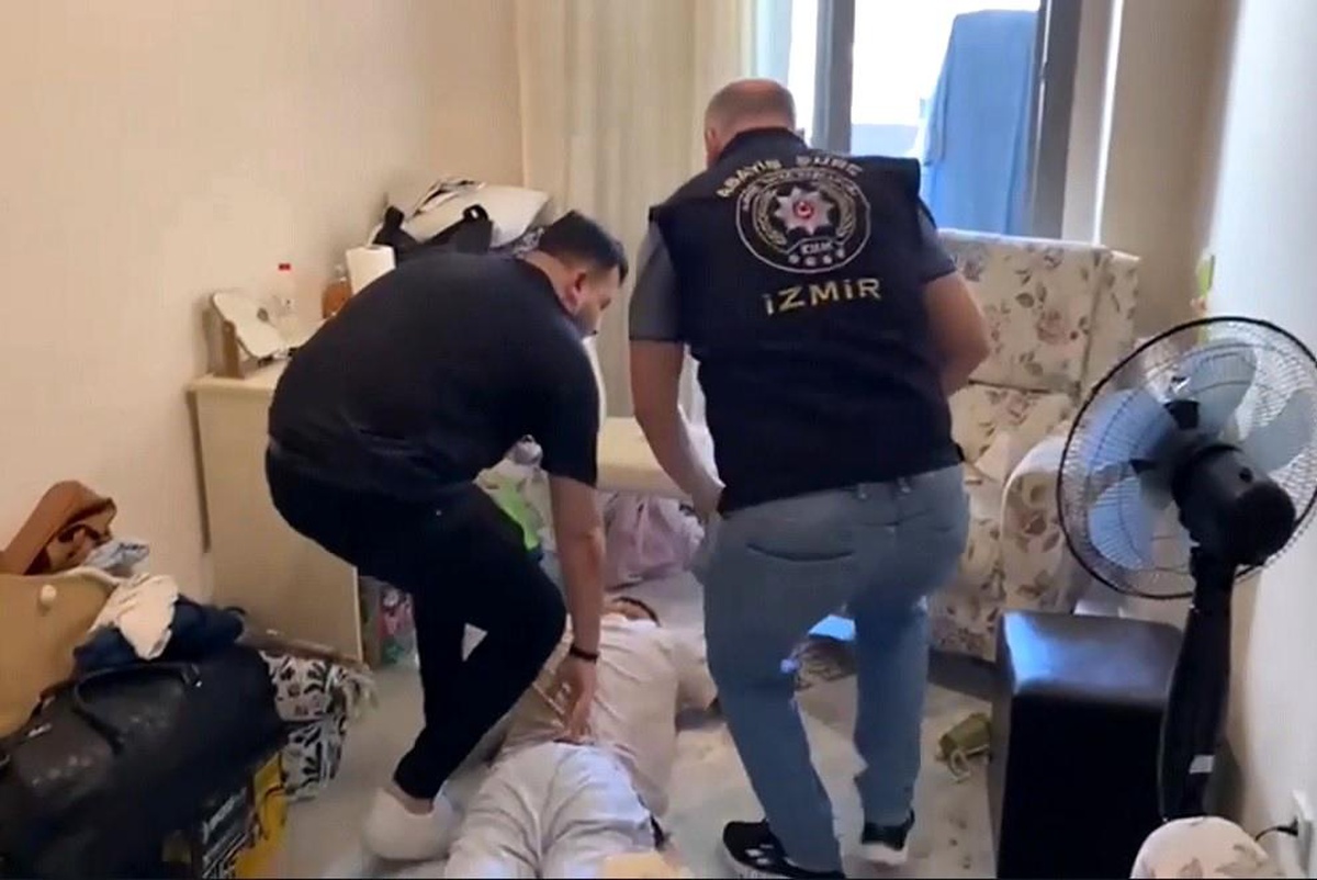 İzmir\'de ofis gaspı operasyonu: 6 kişi tutuklandı