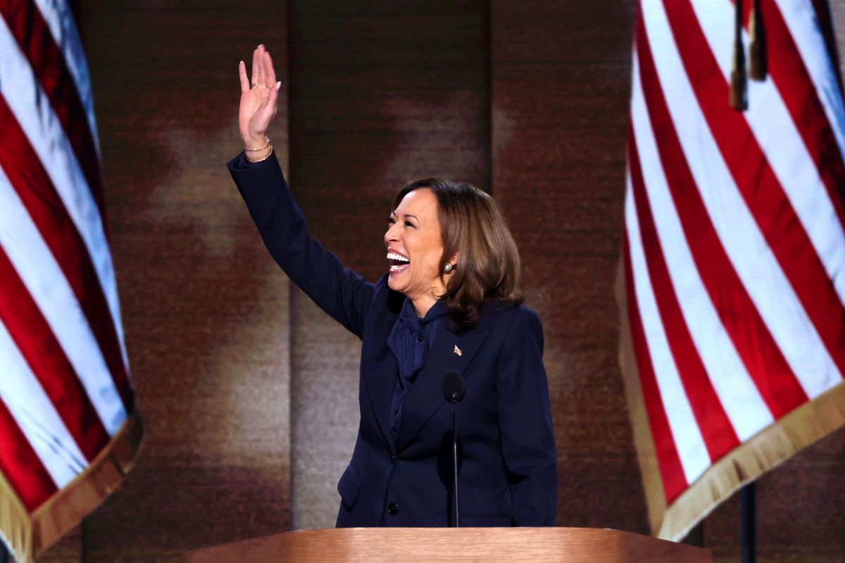 Kamala Harris Demokrat Parti Başkan Adaylığını Kabul Etti