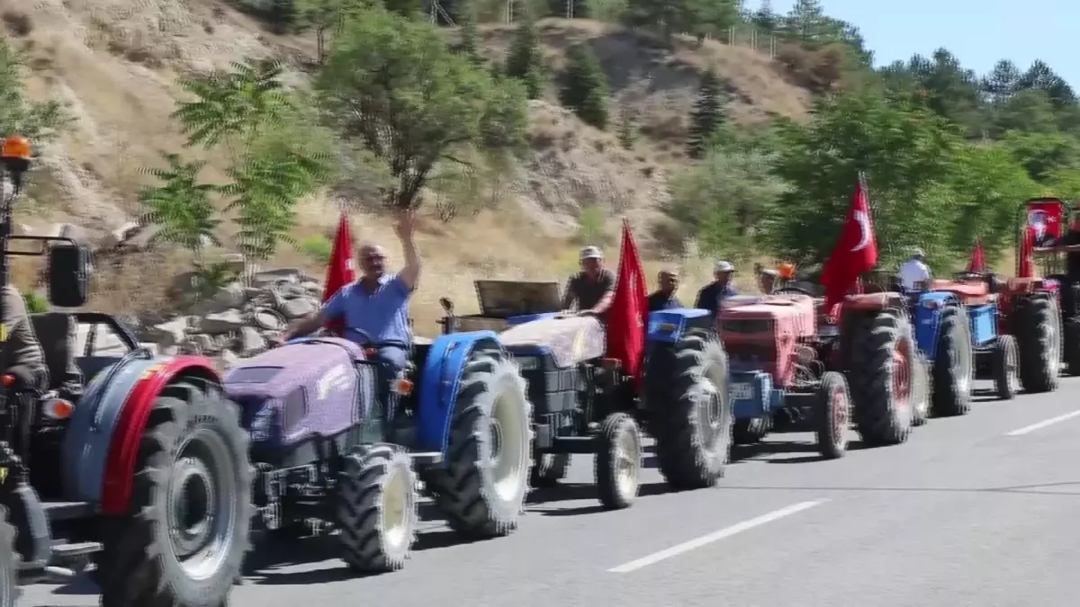 Malatya\'da Büyük Kayısı Mitingi: Çiftçi ve Gençler İçin İktidar Kuracağız