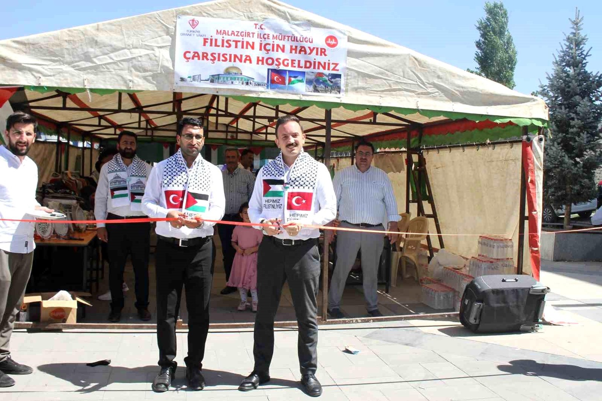 Malazgirt\'te Filistin\'e Yardım Etkinliği Düzenlendi