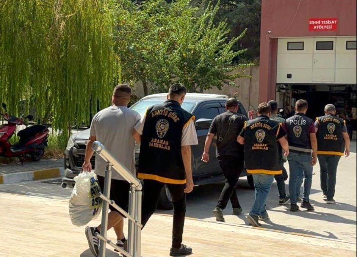 Manisa\'da yapılan operasyonlarda 24 şahıs yakalandı
