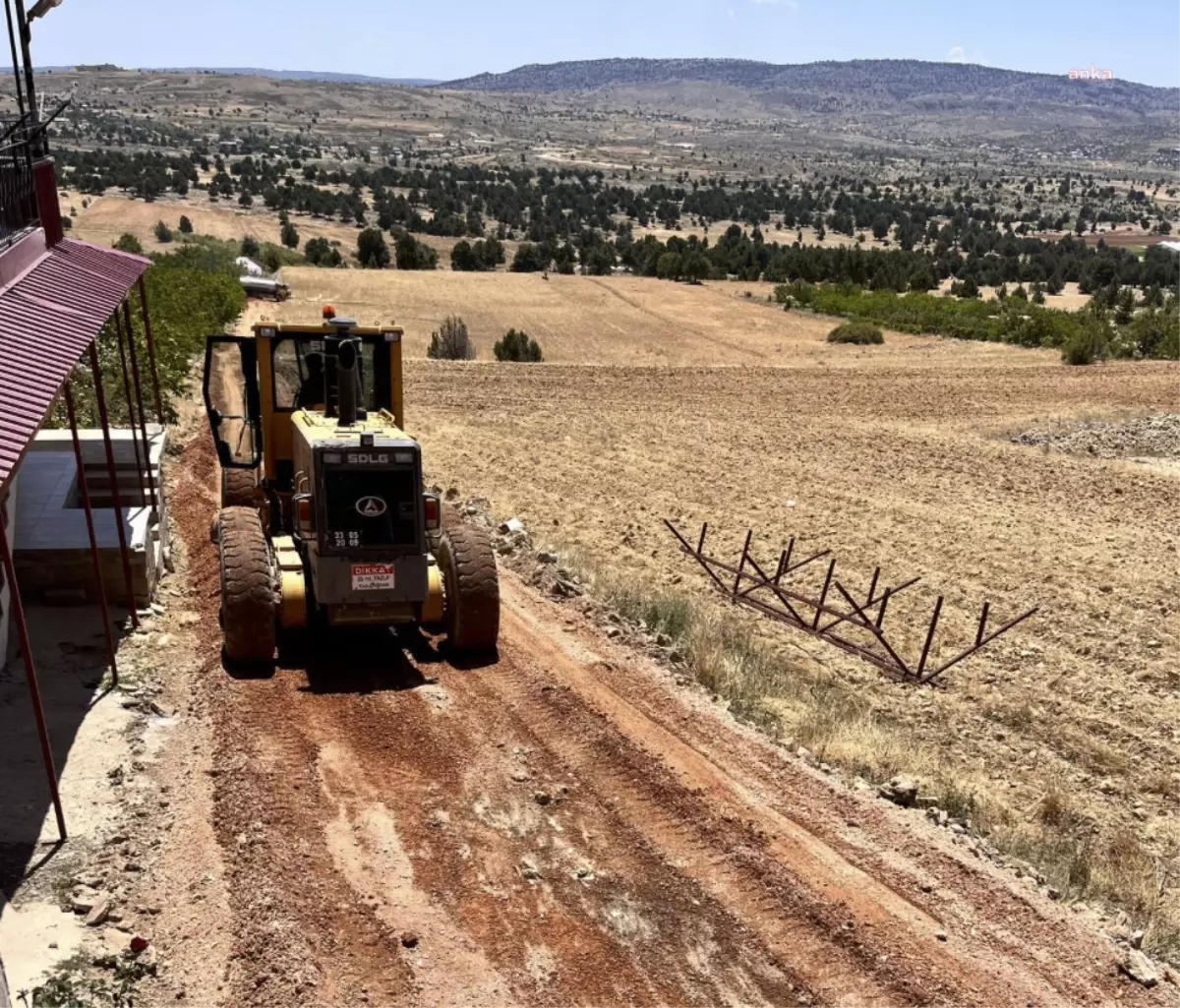 Silifke Belediyesi, arazi yollarını düzenliyor