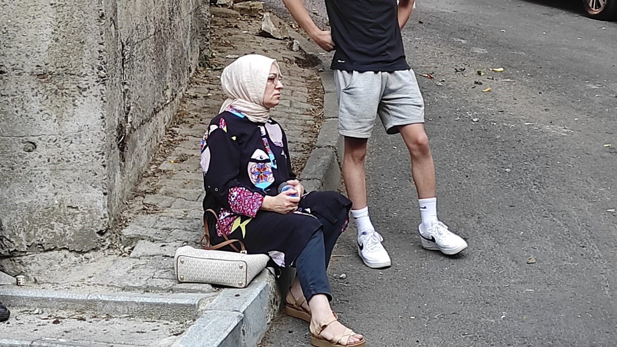 Şişli\'de otomobil takla attı