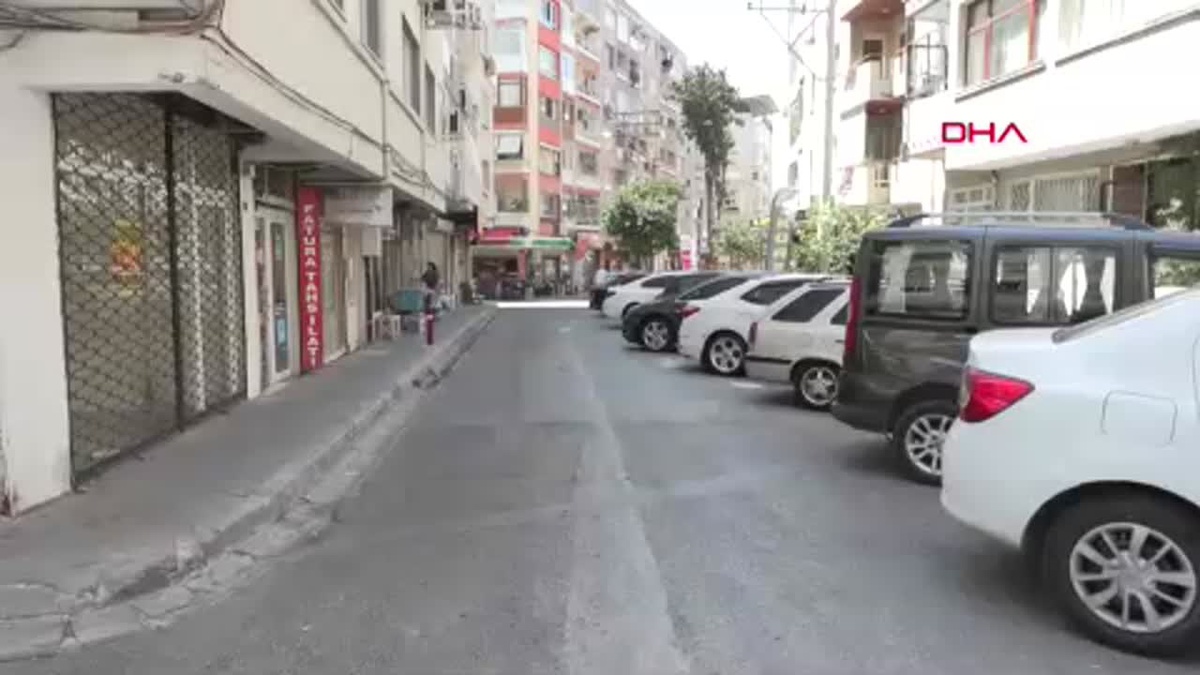 İzmir Buca Metrosu Çalışmaları Sırasında Evlerde Çatlaklar Oluştu