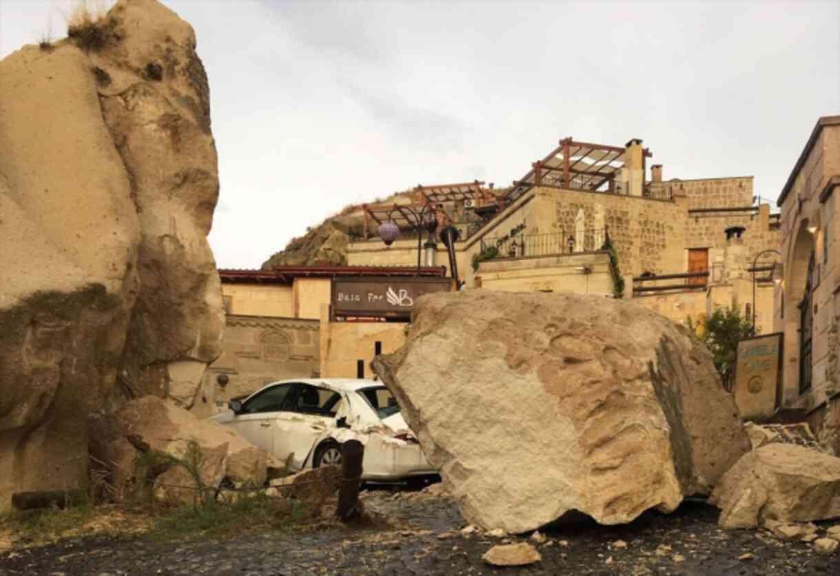 Nevşehir'in turistik Kapadokya bölgesi sele teslim oldu