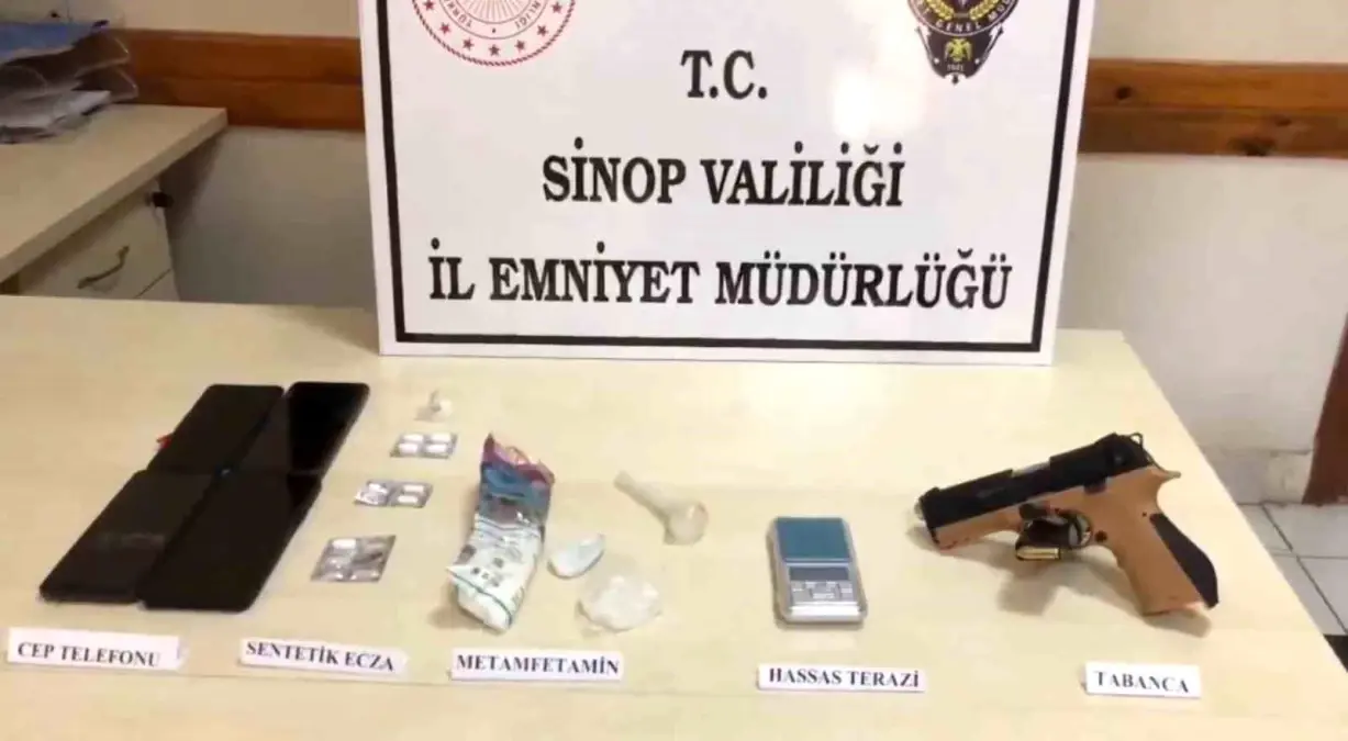 Sinop\'ta Uyuşturucu Operasyonu: 3 Şüpheli Tutuklandı