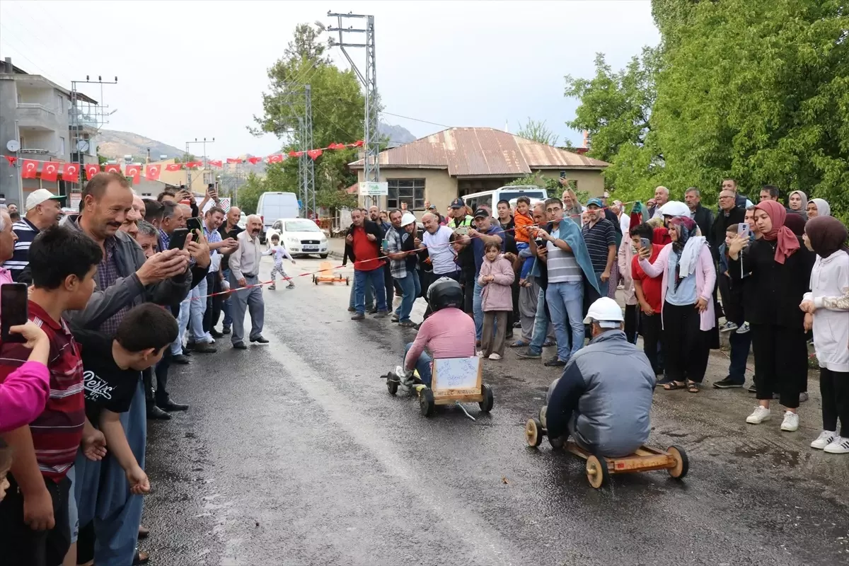 Adana\'da Tahta Ralli Araba Yarışları Düzenlendi