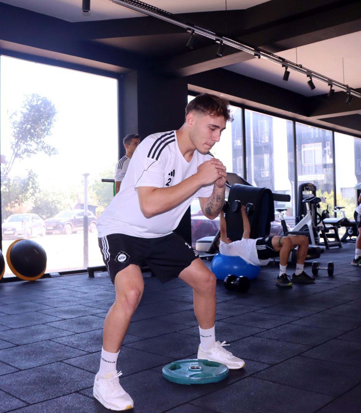 Altay\'ın genç futbolcusu Ali Solmaz\'dan kötü haber