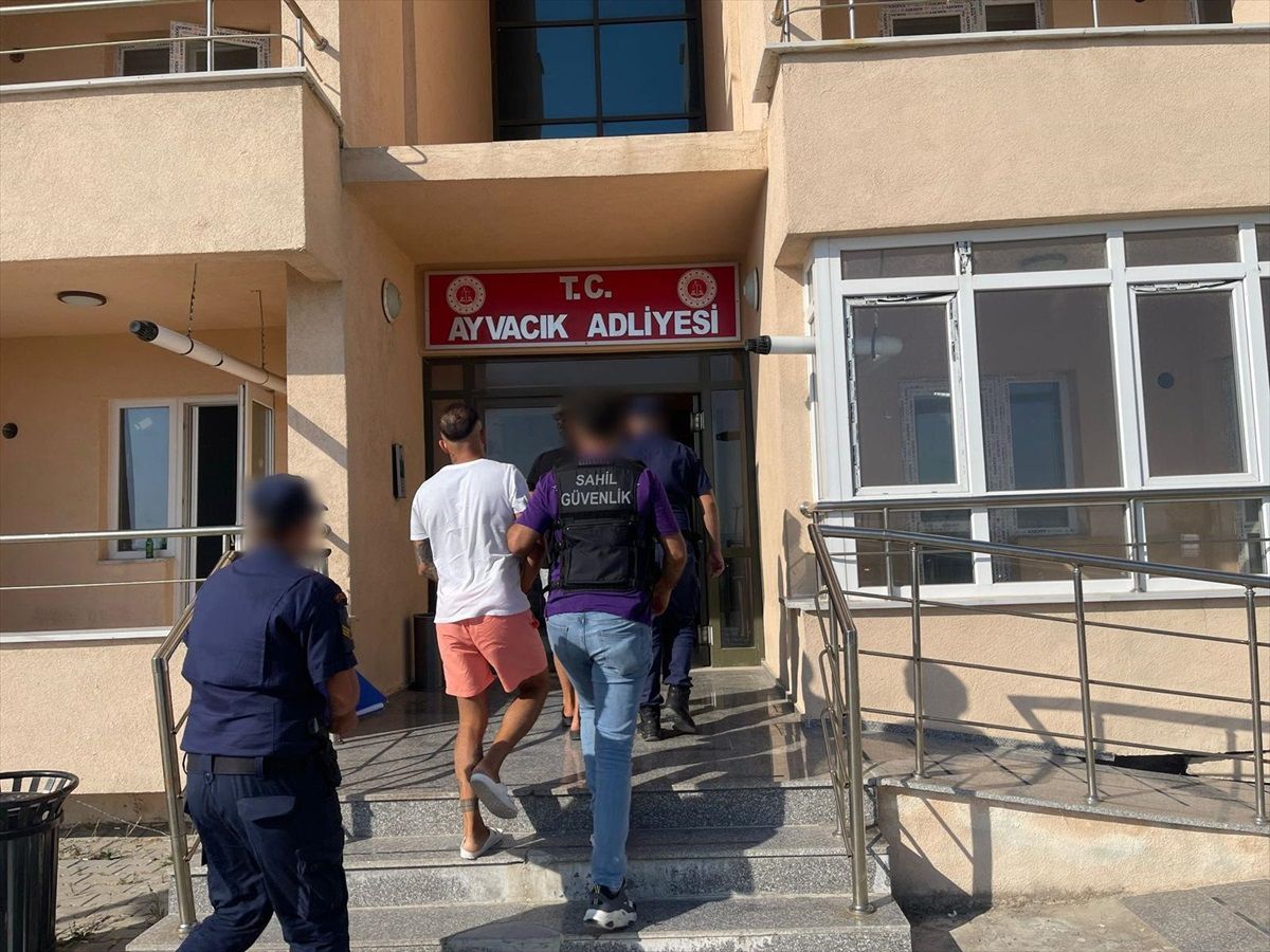Çanakkale\'de göçmen kaçakçılarına operasyon: 3 tutuklama