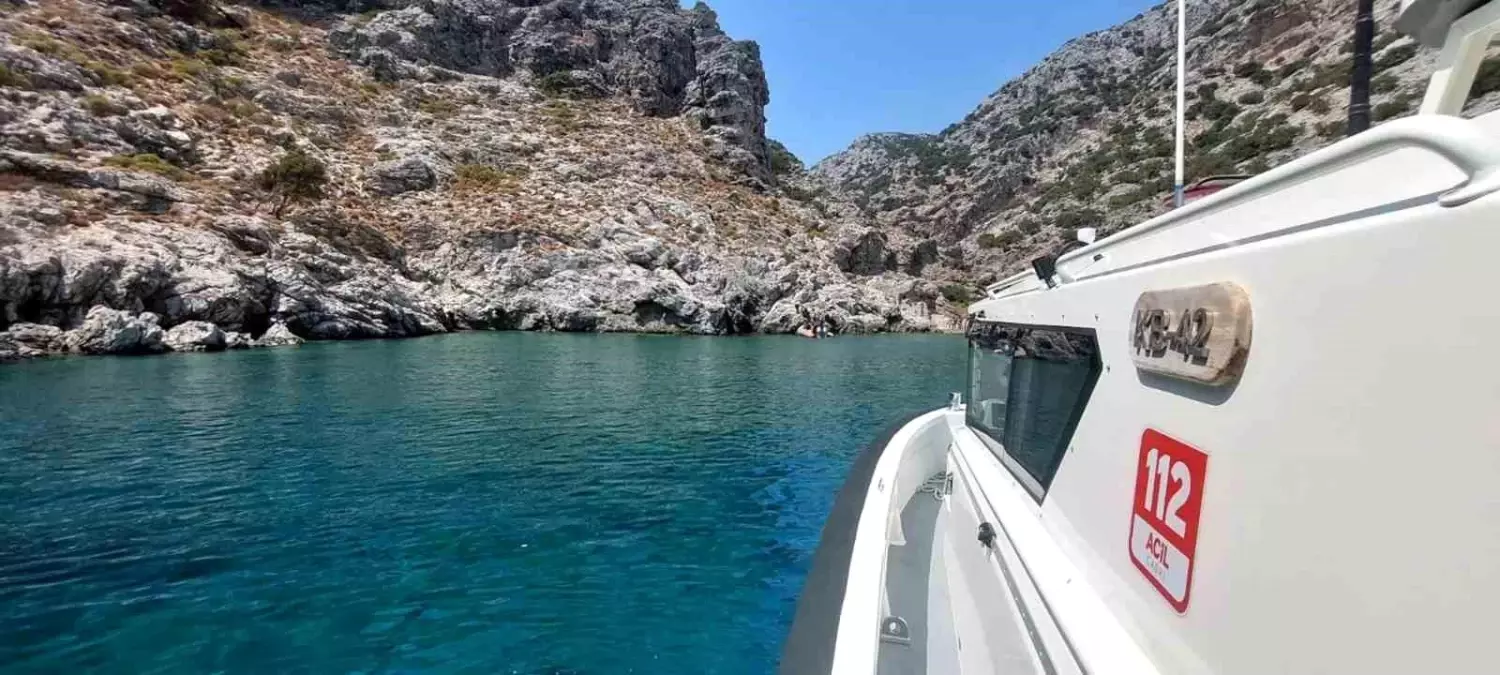Muğla\'nın Marmaris ilçesinde 15 düzensiz göçmen yakalandı