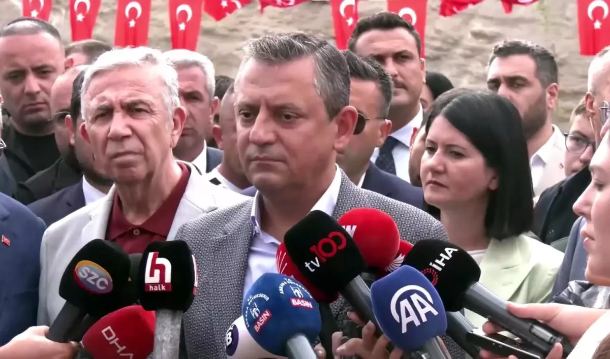 CHP Genel Başkanı Özgür Özel, Ahmet Şık\'ın sözlerini eleştirdi