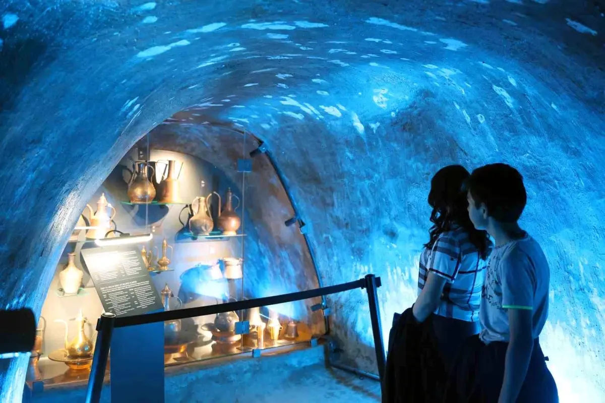 Talas Belediyesi tarafından açılan Su Medeniyetleri Galerisi büyük ilgi görüyor