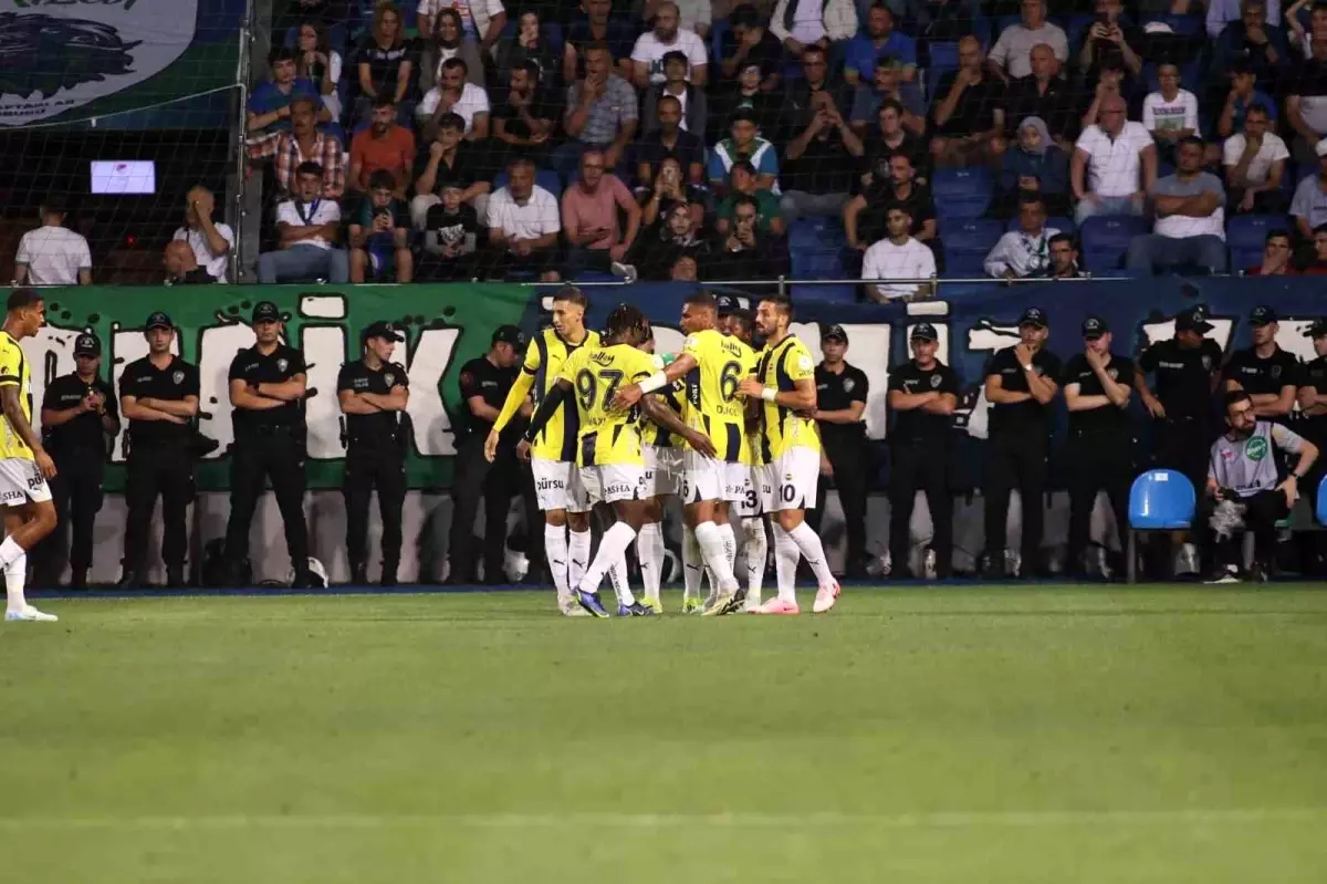 Fenerbahçe, Çaykur Rizespor\'u 5-0 mağlup etti