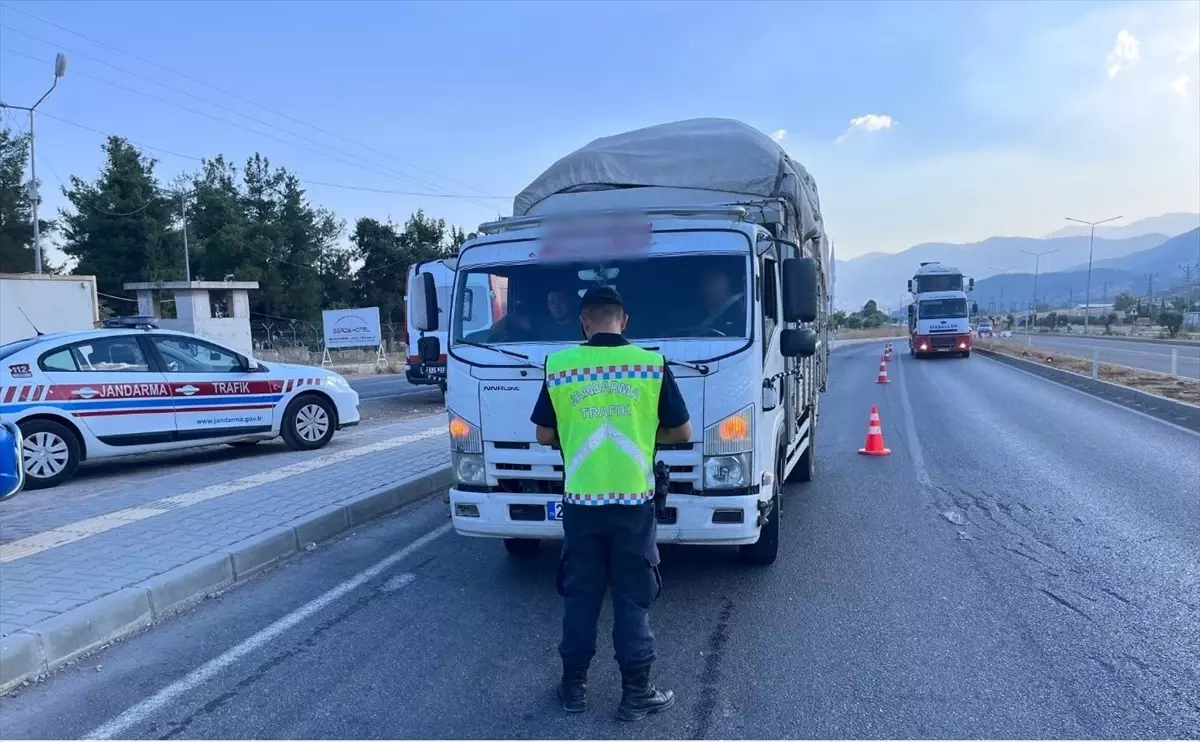 Gaziantep\'te Jandarma Ekipleri Trafik Denetimi Gerçekleştirdi