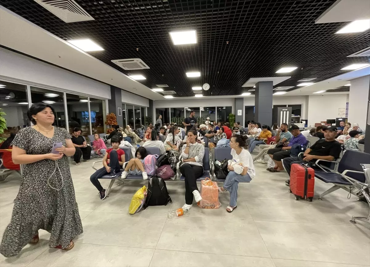 İstanbul\'dan Özbekistan\'a giden yolcu uçağı Amasya\'ya zorunlu iniş yaptı