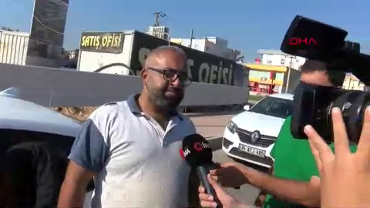 Antalya\'da kanala uçan otomobil kaza atlattı